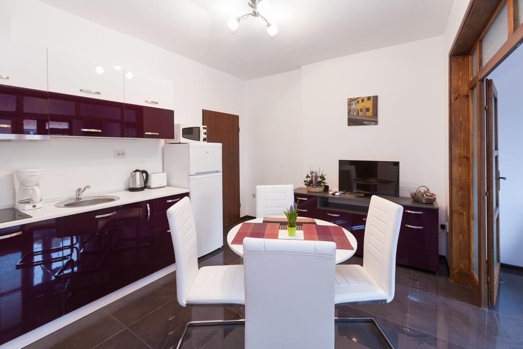 Central Beach Guest Rooms Burgas Exterior photo